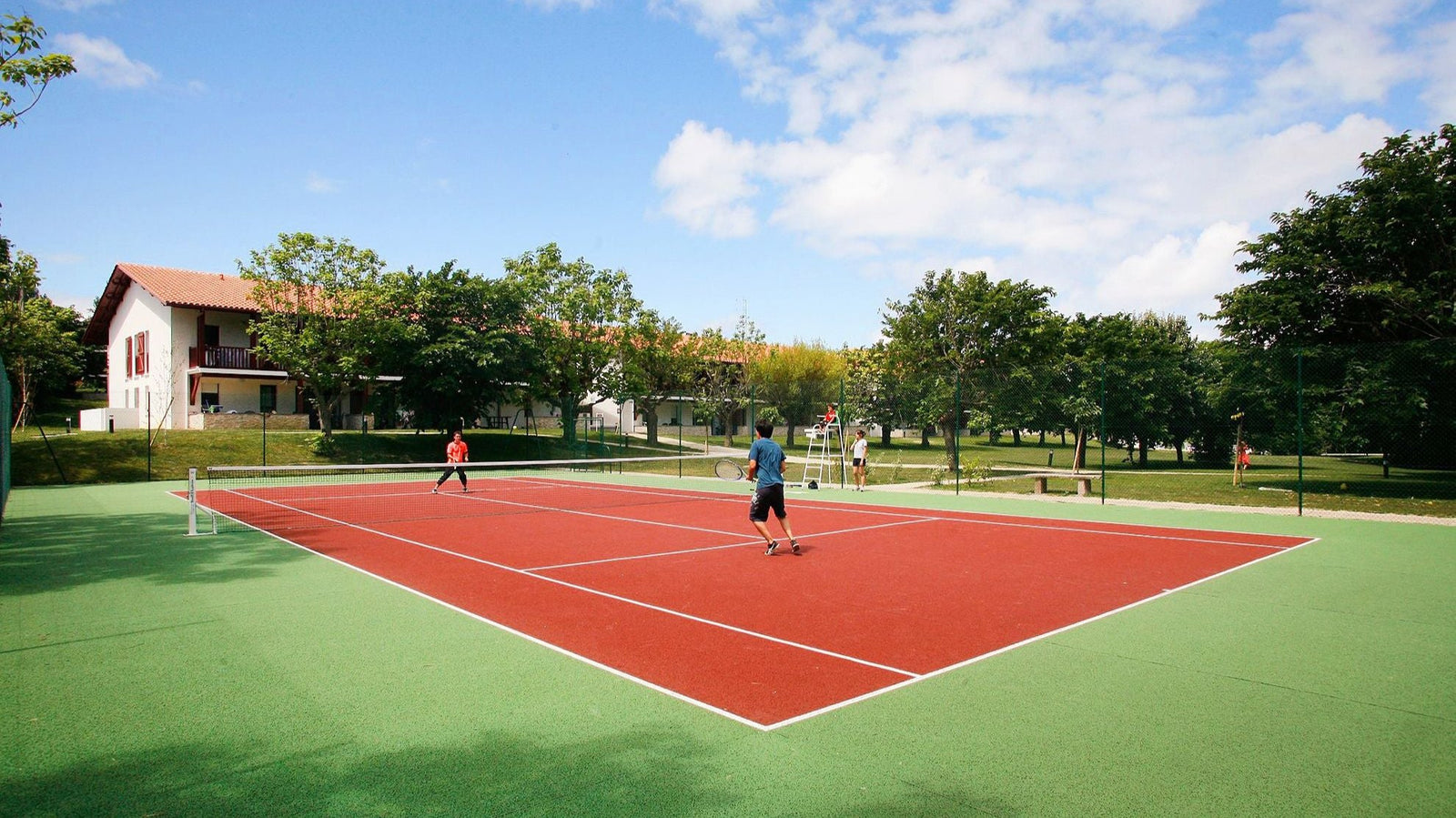 Votre terrain de tennis à Saint-Jean-de-Luz