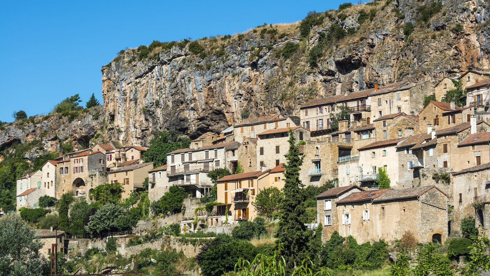 Le village de Peyre en Aveyron