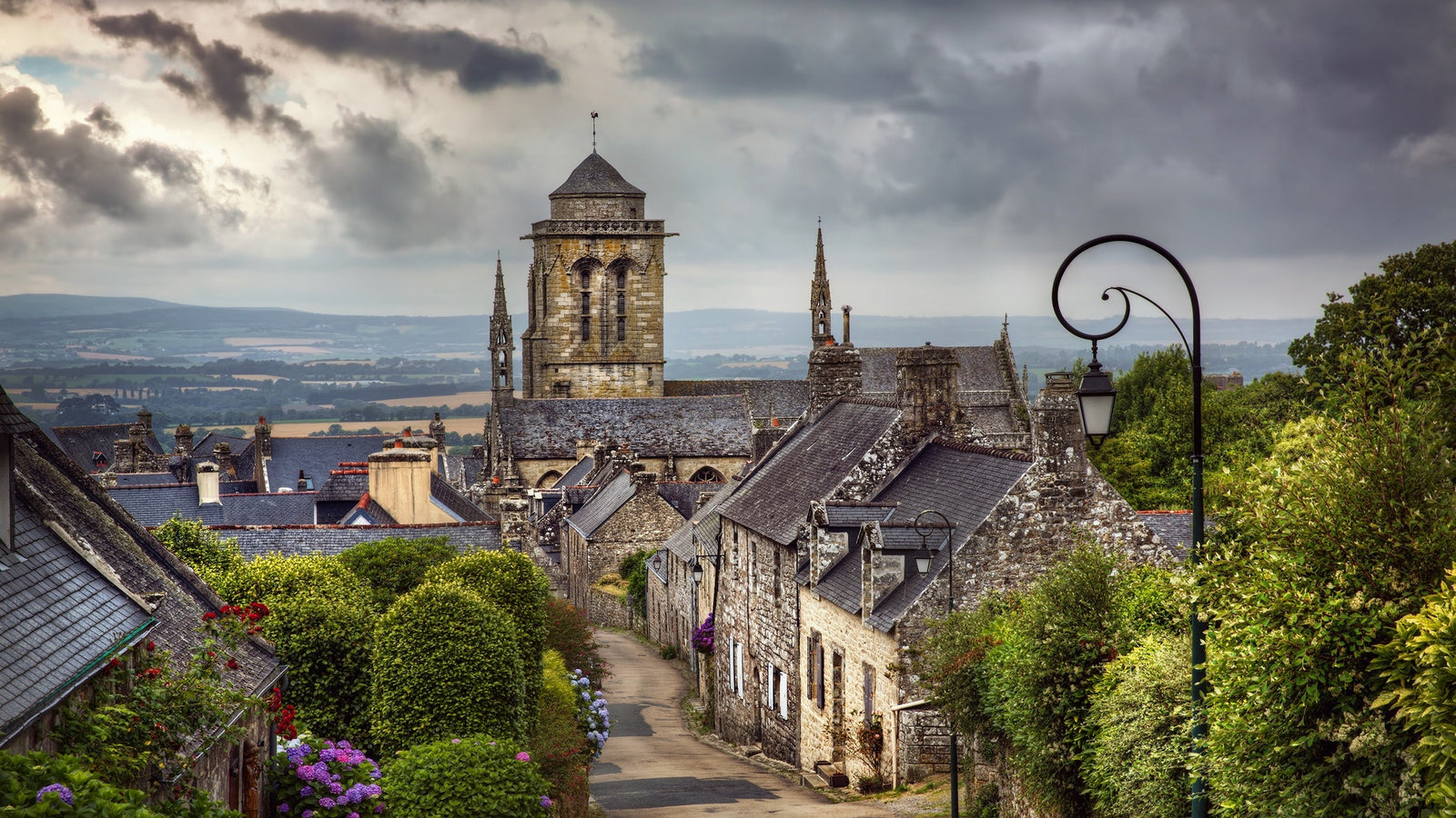 Le village breton Locronan dans le Finistère