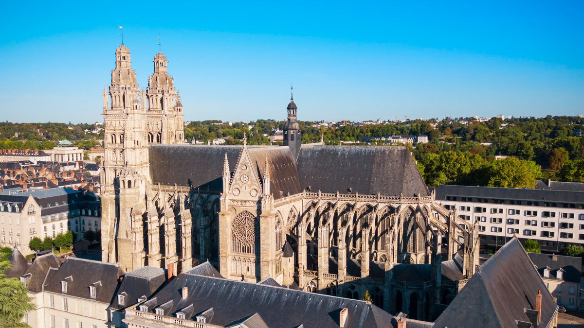 Tours la capitale historique de la Touraine