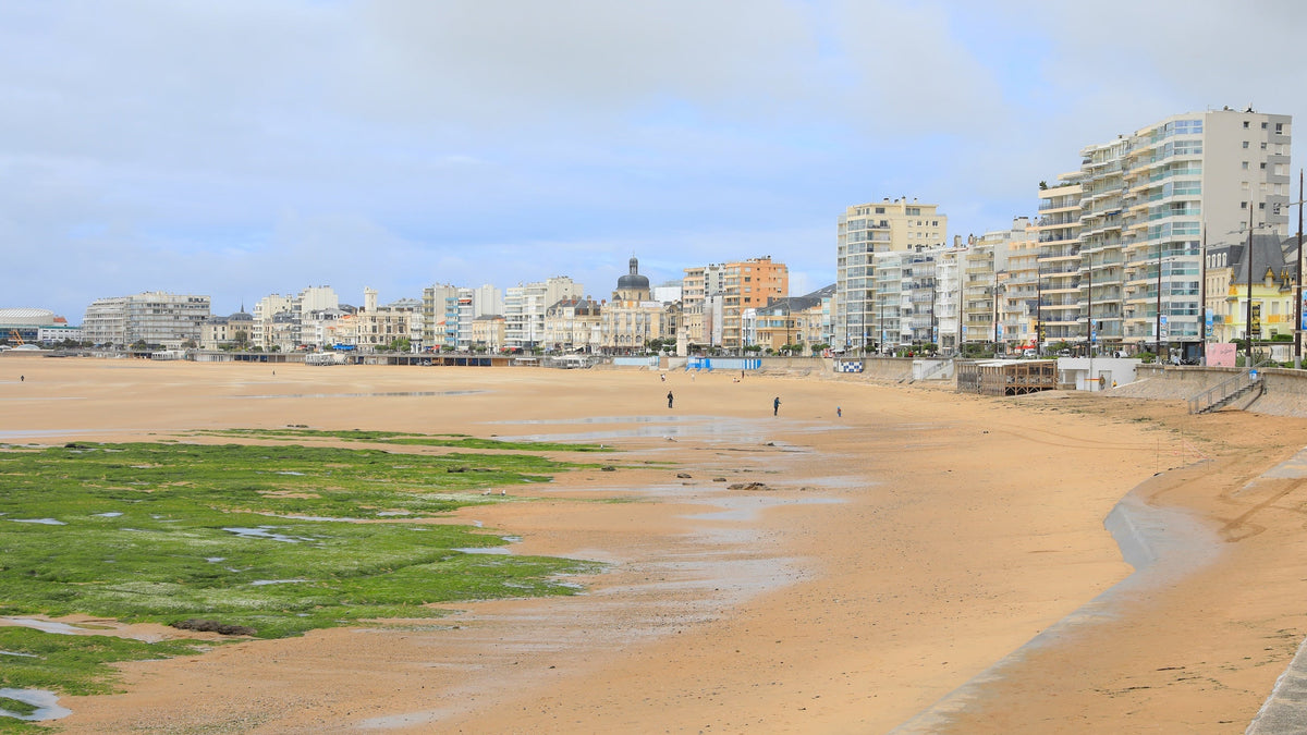 Grande plage aux Sables d'Olonne en Vendée